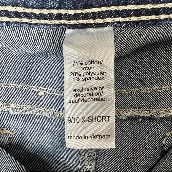 Maurices Straight Leg Jeans. Sz. 9/10. X-Short. - Picture 6 of 6